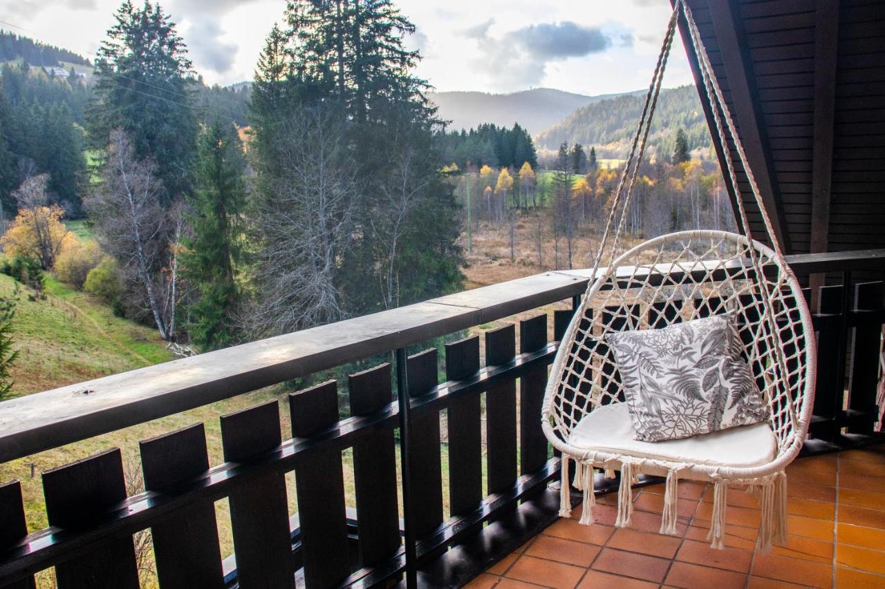 Blackncozy - Grosszuegiges Designappartement Mit Boxspringbetten Und Heimkino Feldberg  Exteriör bild